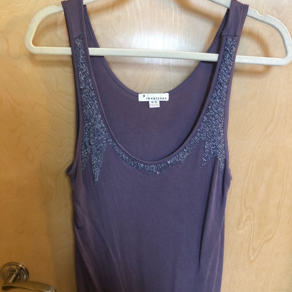 Flowy beaded tank